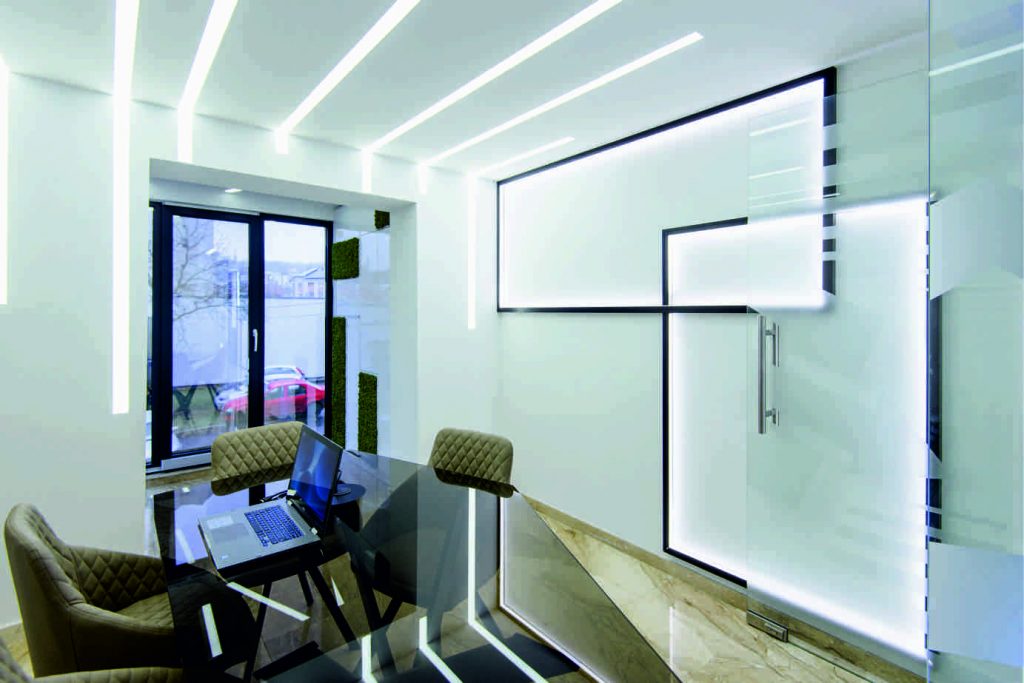 Birou design modern Penta Media