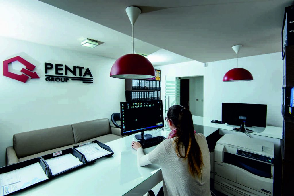 Birou design modern Penta Media