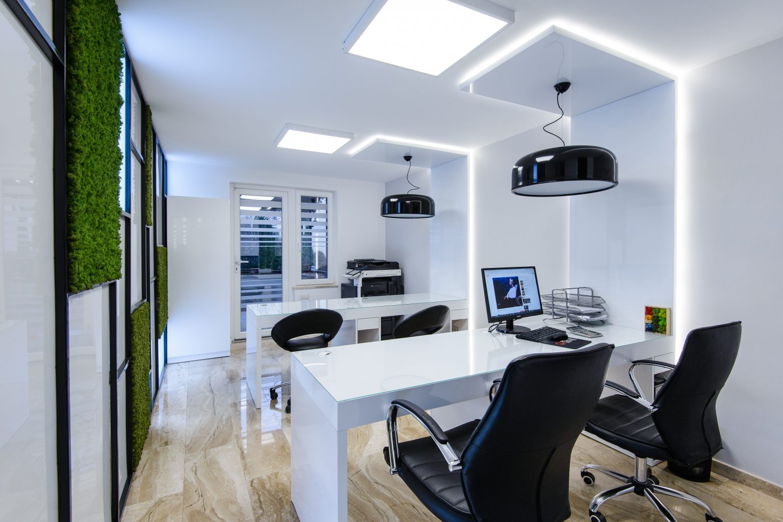 Birou design modern Penta Media