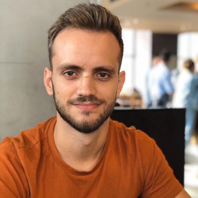 CEO MiralCom