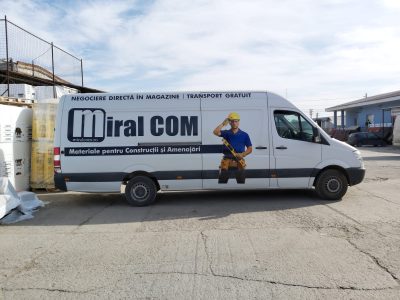 Masina colantată pentru MiralCom